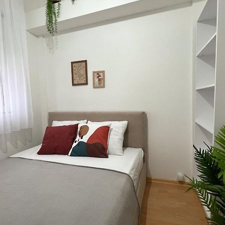 Charming 2 Bedroom Apartment Skopje Exterior foto