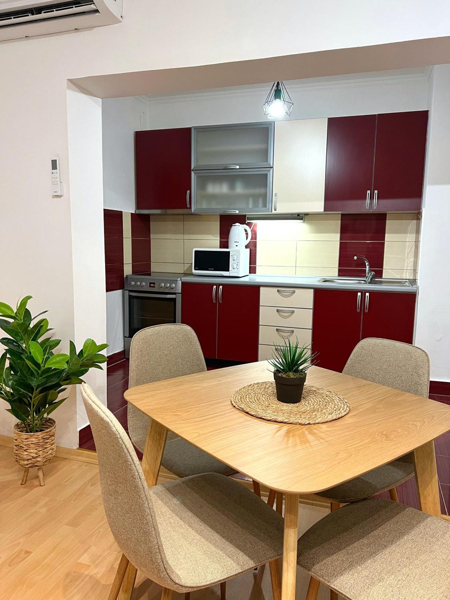 Charming 2 Bedroom Apartment Skopje Exterior foto