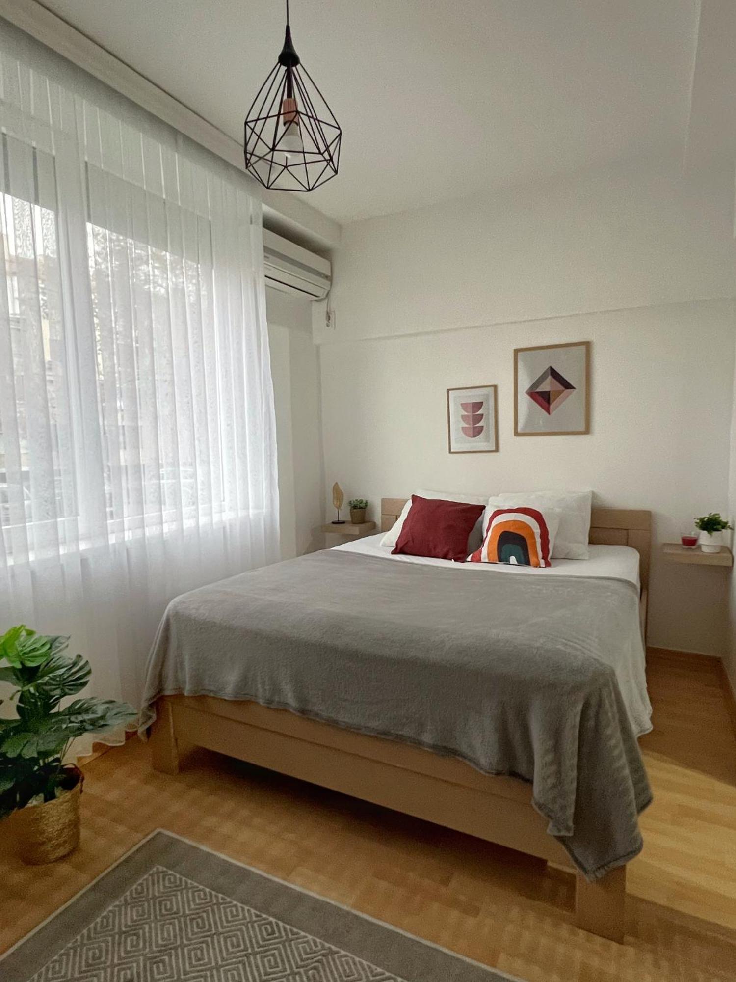 Charming 2 Bedroom Apartment Skopje Exterior foto